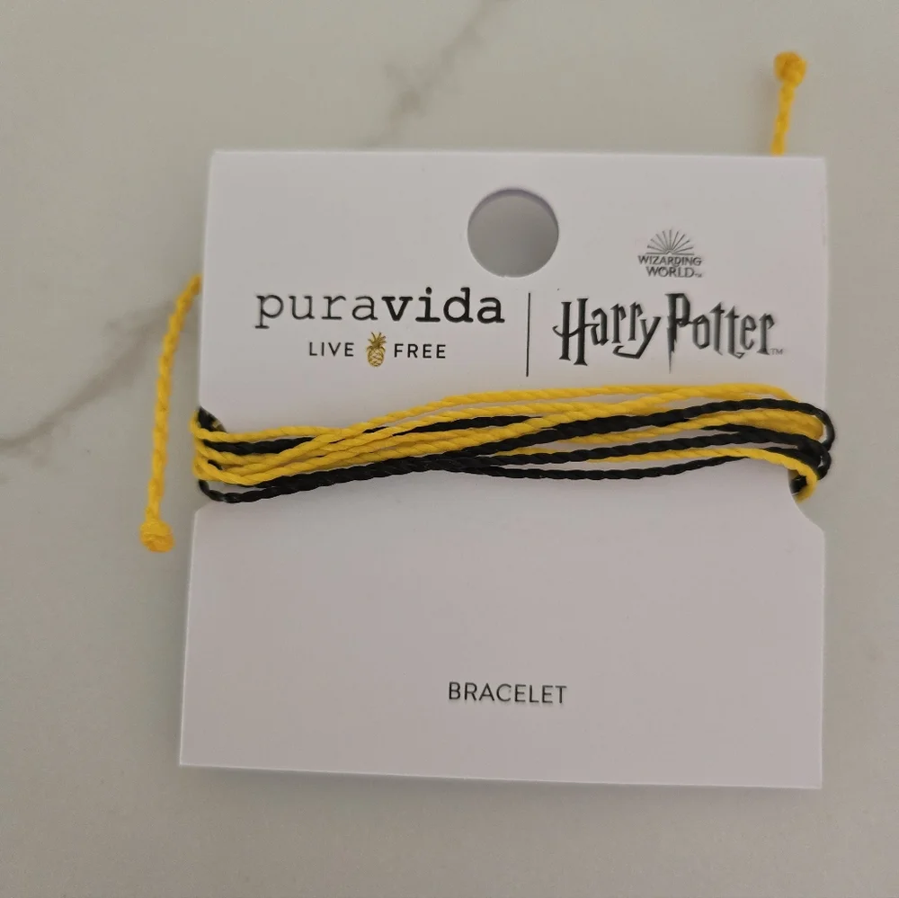 NWT Harry Potter HufflePuff  Bracelet